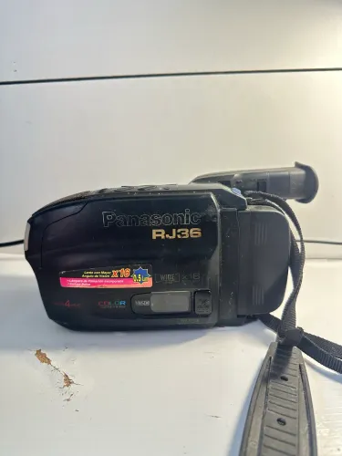 Câmera Panasonic RJ36 (nao liga)