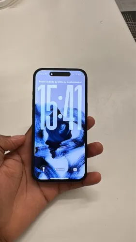 iPhone 15
