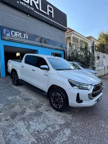 Toyota Hilux CD SRX 4X4 2.8 TDI 16V Diesel Aut. 2023