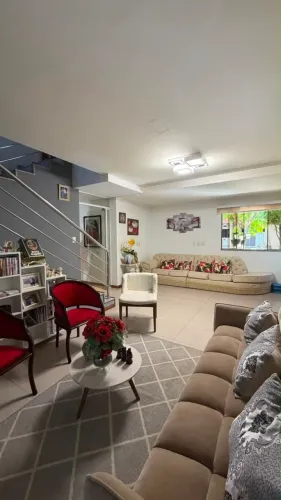 TJ Casa Duplex no Condomínio Vila Graciosa