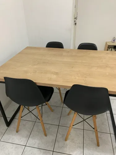 Conjunto Mesa de Jantar Industrial 4 Cadeiras Base Madeira Eames Espresso Móveis