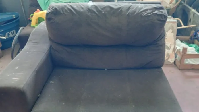Vende-se um sofá retrátil