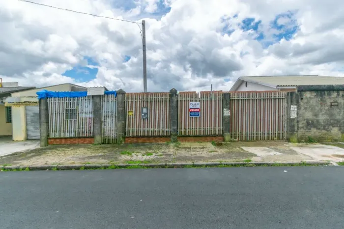 Terreno com 372m² à venda em Campo Largo