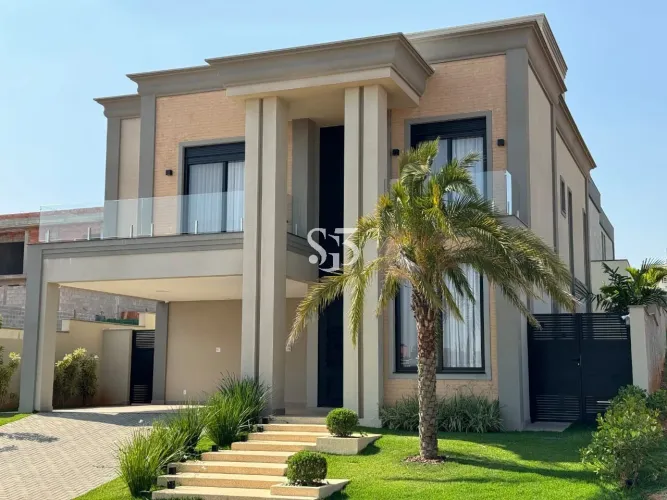 Casa de Luxo em Condomínio - 4 Quartos, 4 Suítes, 3 Salas, 6 Banheiros, 4 Vagas - Campinas