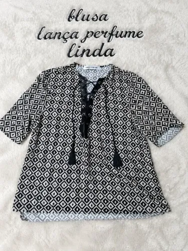 Blusa estilosa lança perfume original