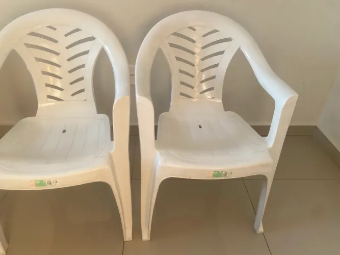 Cadeira de plástico