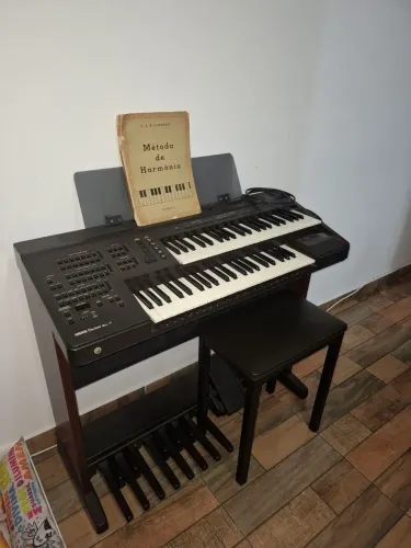 Órgão Eletrônico Yamaha Electone El-7