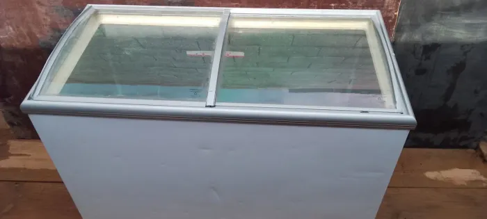 (( VALOR COM A ENTREGA)) FREEZER HORIZONTAL EXPOSITOR VIDRO METALFRIO