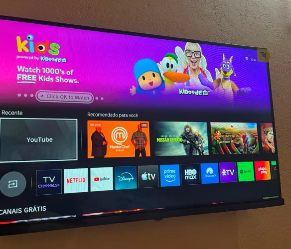 Tv philco roku em perfeito estado 2 meses de uso