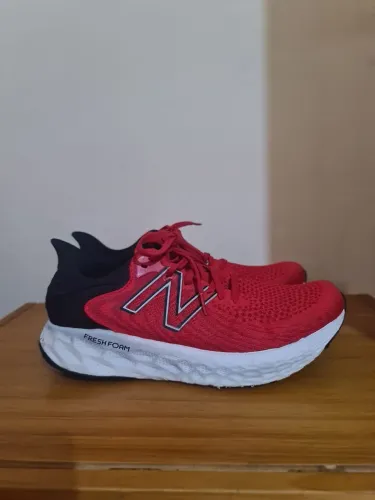 New Balance Fresh Foam 1080 v11 Vermelho