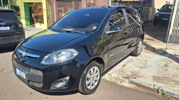Fiat Palio Attractive 1.0 EVO Fire Flex 8V 5P 2013