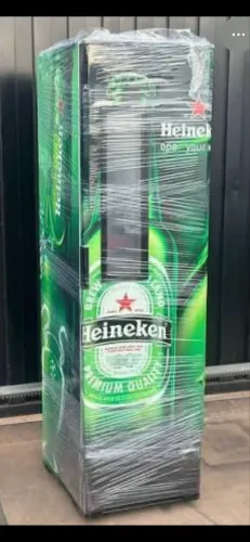 Expositor de cerveja Heineken 