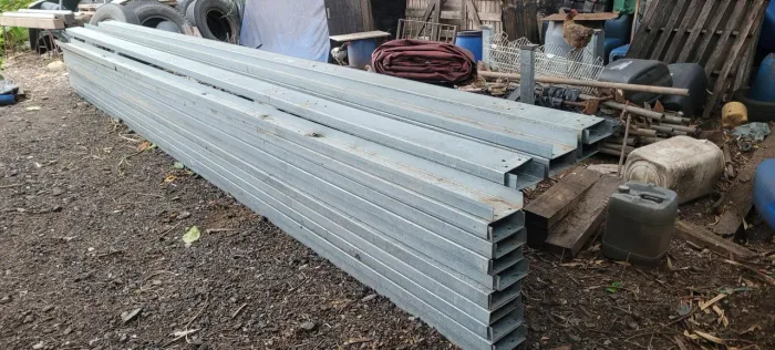 Perfil Galvanizado U