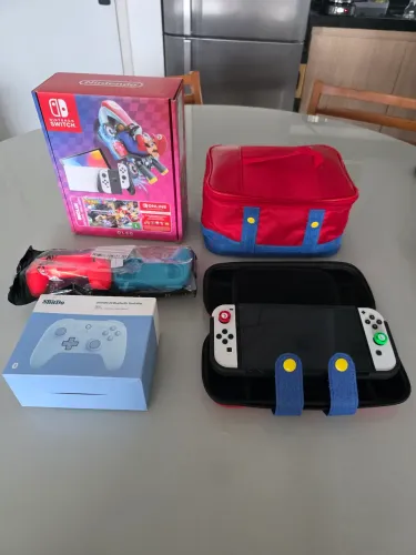 NINTENDO SWITCH OLED (Completo) COM 24 JOGOS E 10 ITENS ADICIONAIS