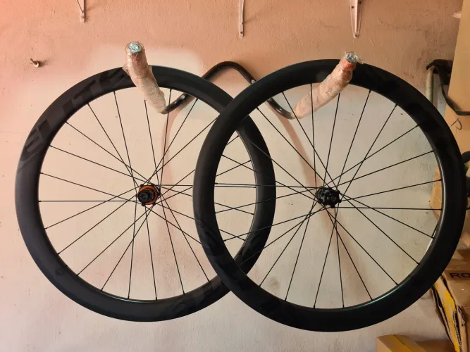 Rodas ELITE WHELLS CARBON DISC 50 MM