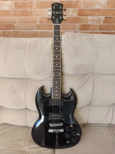 GUITARRA SHELTER SG DETROIT USADA