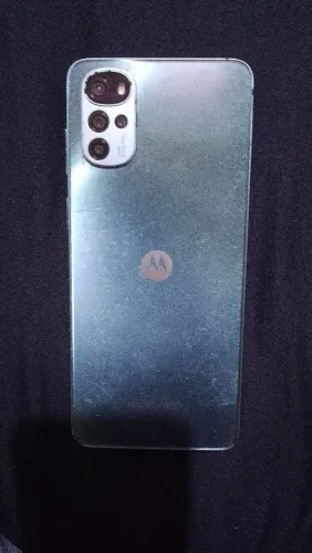 Celular moto g 22 trincado