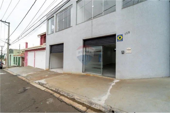 SALÃO COMERCIAL NO JUNDIAÍ MIRIM PARA LOCAÇÃO