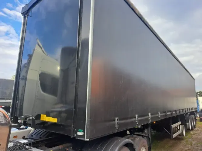 Carreta Sider Librelato 4º eixos 30 pallets de 15,30 metros