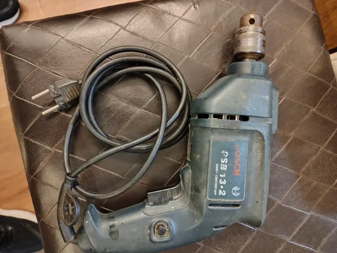 furadeira original Bosh 500w gsb 13-2 - 220v - usada