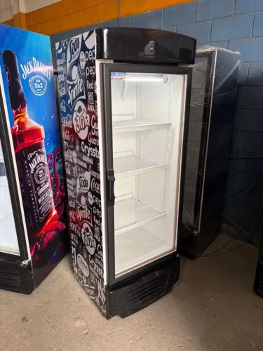 Expositora Refrigerante Suco Energético 
