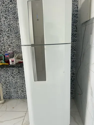 GELADEIRA FROST FREE