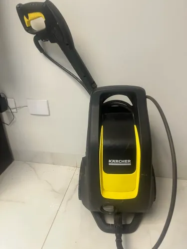 Máquina Ou lavadora de pressão Karcher