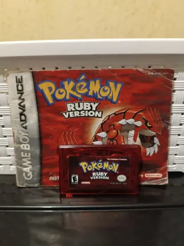 Pokémon Ruby com manual - Game Boy Advance 