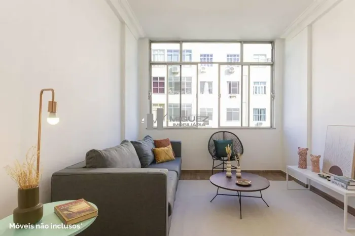 Apartamento à Venda, Laranjeiras, Sala, 2 quartos, 1 banheiro social, 1 vaga - 93 m² - Rio