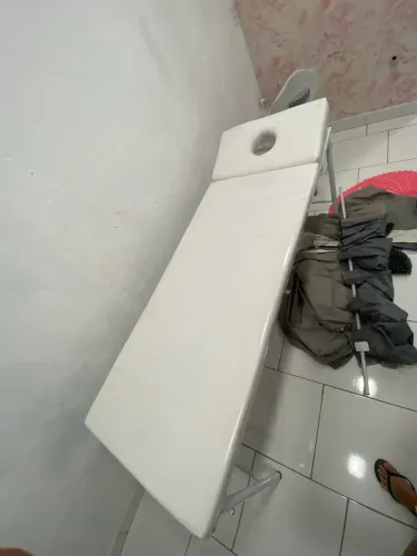 Vende - se maca pouco usado