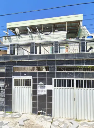 Procura Rapaz ou menina para dividir casa