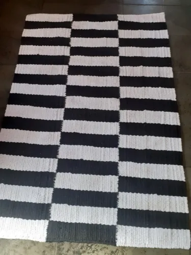 tapete preto e branco listra geometrico 1,30 x 1,70