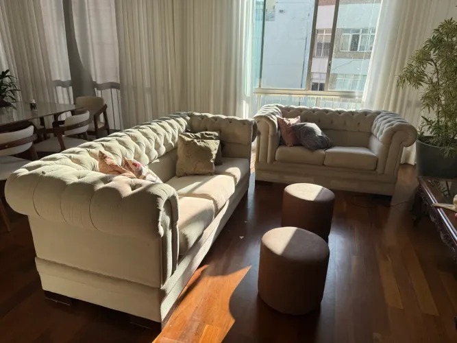 Sofás Vitorianos Chesterfield (2 peças)