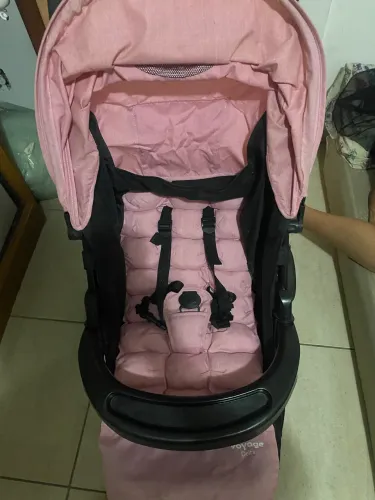 VENDO CARRINHO DE BEBÊ