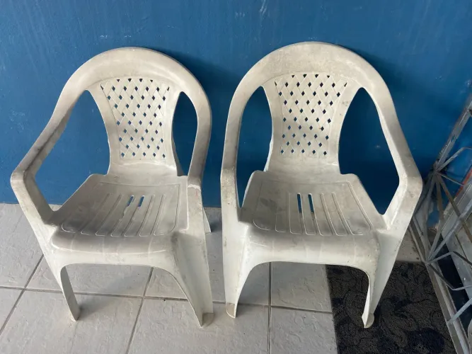 Cadeira de PVC 10 unidades