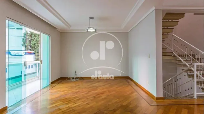 Sobrado para Alugar, 3 Quartos, sendo 01 suíte com hidromassagem, 4 vagas, Vila Gilda - Sa