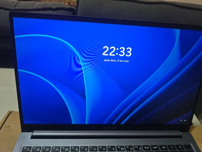 Book 4 8 ram 512ssd