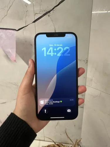 iPhone 12 Pro Max faço rolos com moto e dou uma volta minha