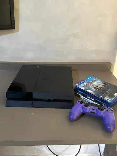 PS4 FAT 500GB + 4 JOGOS + CONTROLE ORIGINAL ROXO