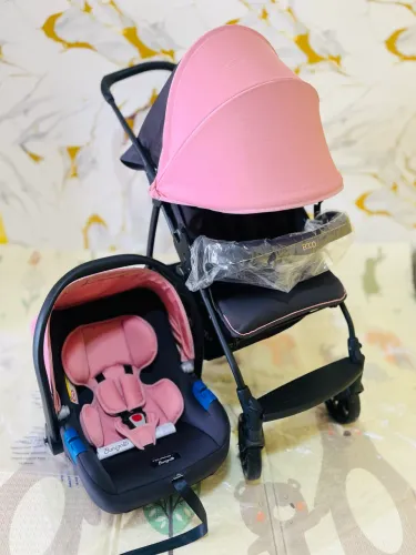 Carrinho de bebê e bebê conforto NOVOS rose