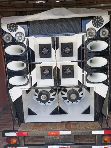 VENDO PAREDINHA