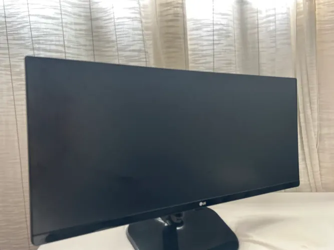 Monitor Gamer Ultrawide LG 25UM58G-P - Tela 25" - IPS - 75Hz - 1ms - FreeSync - HDMI