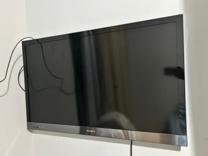 TV SONY BRAVIA 40 polegadas - COMPLETA