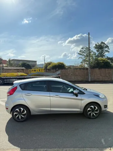 Ford Fiesta SE 1.6 16V Flex 5P 2017