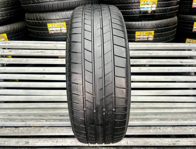 Pneu 225/55/18 Bridgestone Alenza 001 / Pneu 225/55R18