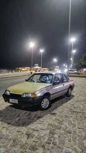 Chevrolet Monza GL 1.8 Efi/ SL/ L/ 650/barc. 2e4p (álcool) 1993