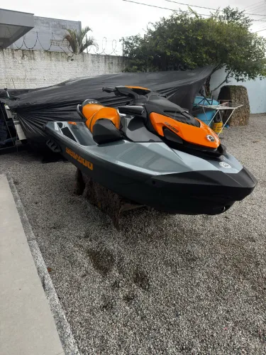 Jet Ski seadoo