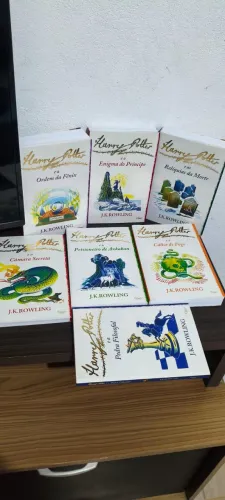 Livros Harry Potter coleção e caneca