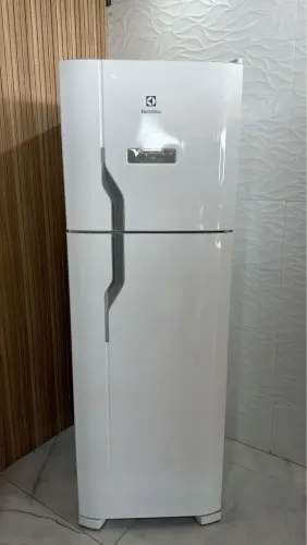 Geladeira Electrolux ENTREGO