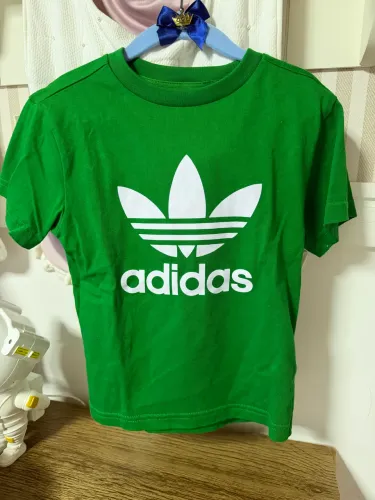 Camiseta adidas infantil TAM 5/6